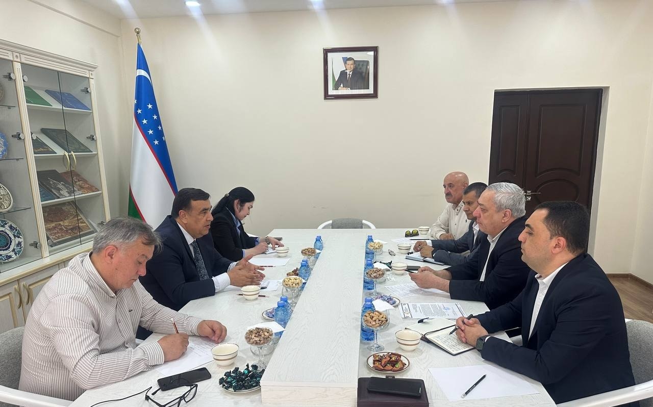 Tarix institutida direktor, akademik Azamat Ziyo va Tojikiston Respublikasining O‘zbekistondagi Favqulodda va muxtor elchisi Abdujabbor Rahmonzoda o‘rtasida uchrashuv bo‘lib o‘tdi