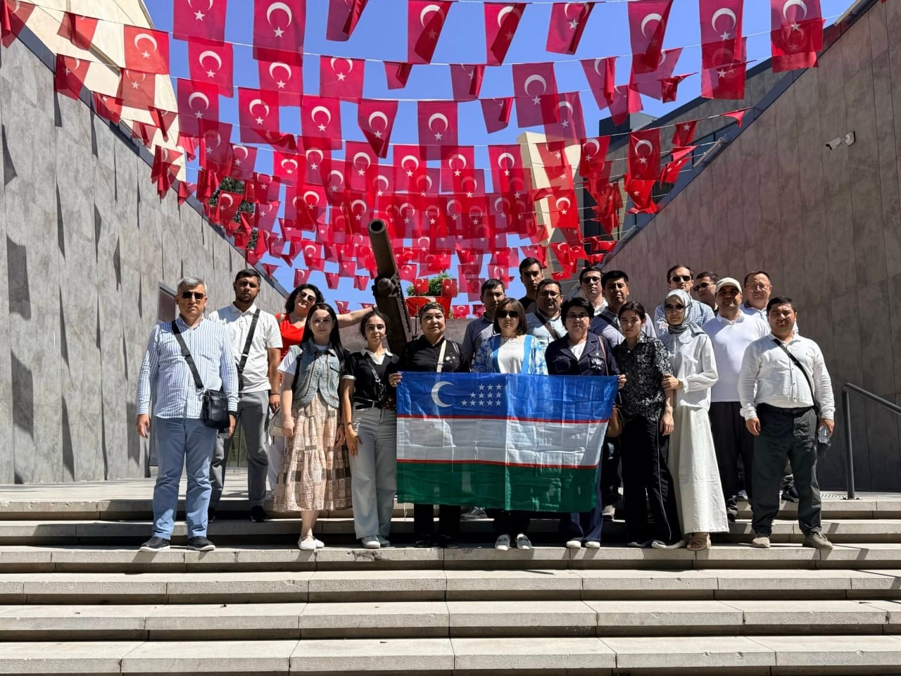 “Turk dunyosi yosh tarixchilarining 5-yozgi o‘qishlari” doirasida 19–20-iyun kunlari Fanlar akademiyasi Tarix instituti yosh olimlari uchun G‘oziyantep va Istanbul shaharlaridagi tarixiy o‘rinlarni kezish va o‘rganish ishlari uyushtirildi