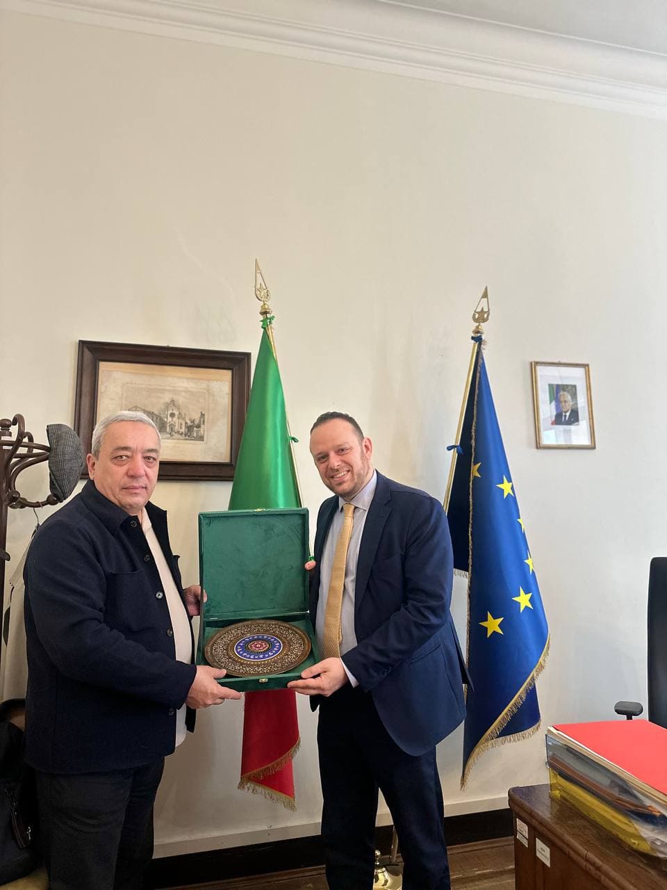 Tarix instituti direktori Azamat Ziyoning Italiyada Venesiya davlat arxivi (Archivio di Stato di Venezia) direktori Andreya Erbo‘zo‘ (Andrea Erboso) bilan uchrashuvi
