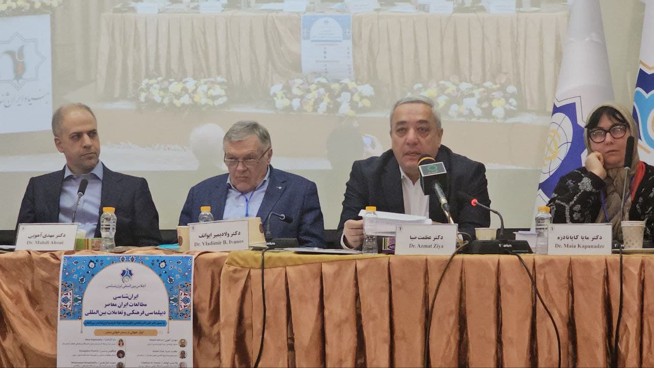 Ilmiy yig'in o‘z ishini davom ettirmoqda